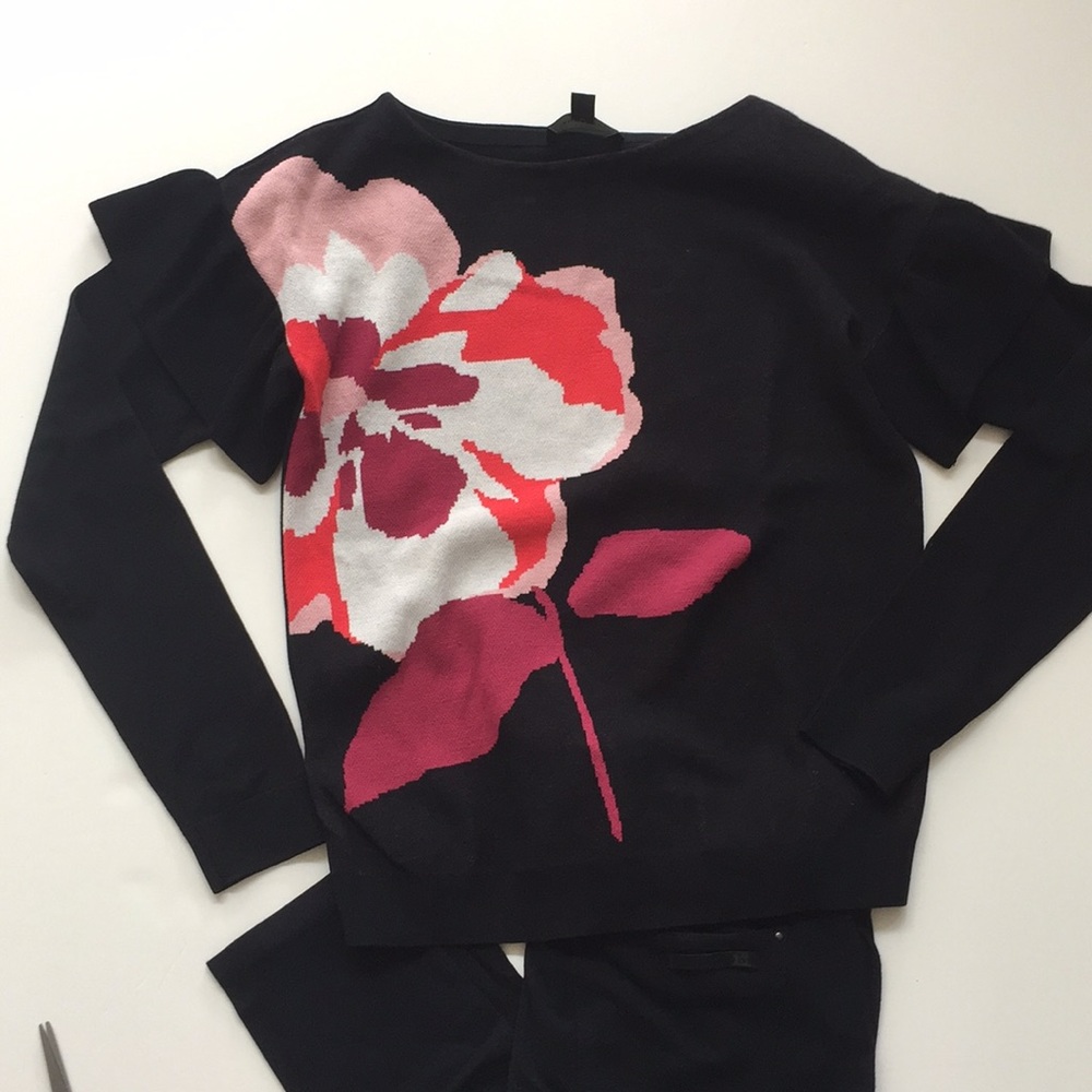 Ruffle Sleeve Floral Sweater